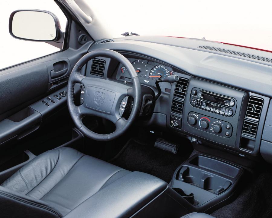  Dodge Dakota 1997 года  (фото 2 из 47)